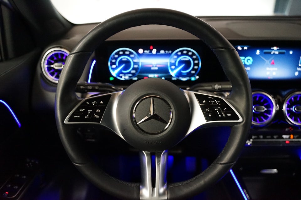 Mercedes EQB250+ Progressive 5d