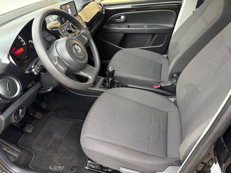 VW Up! 1,0 75 Black Up! 5d