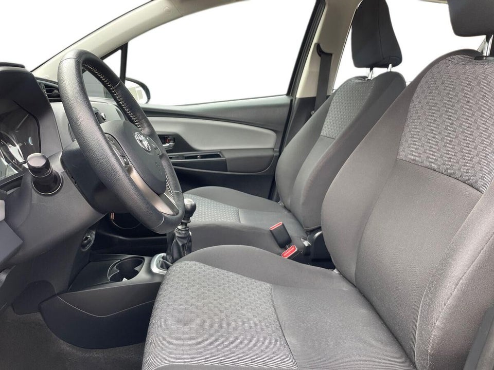 Toyota Yaris 1,0 VVT-i T2 Touch 5d