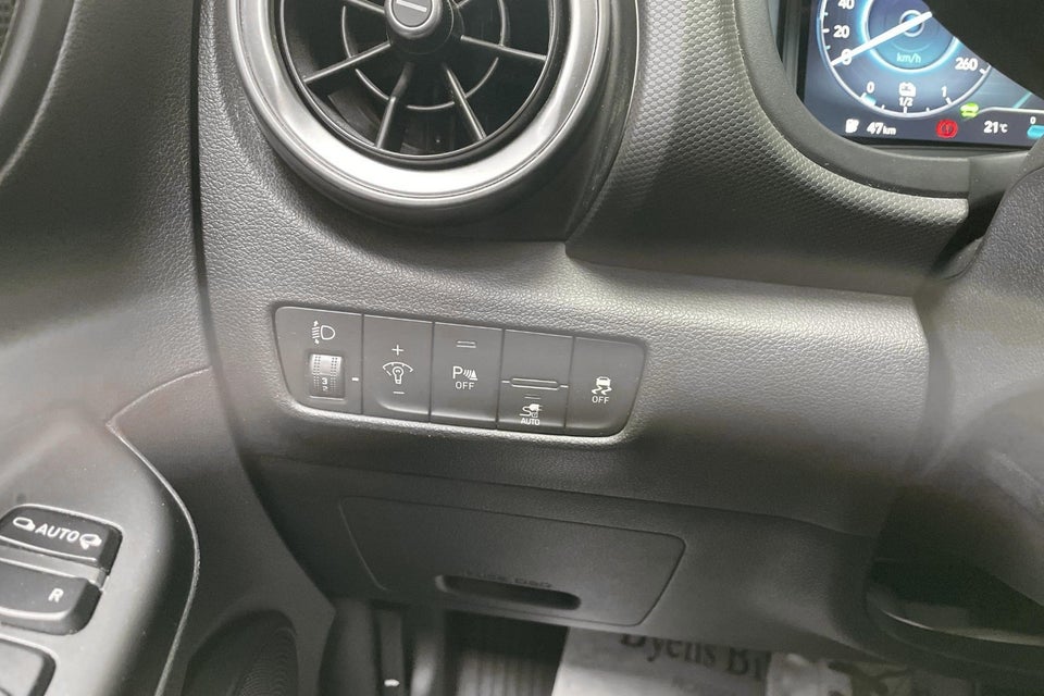 Hyundai Kona 64 EV Essential 5d