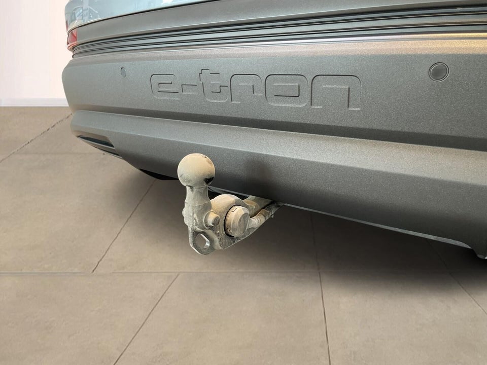 Audi Q4 e-tron 45 Attitude quattro 5d