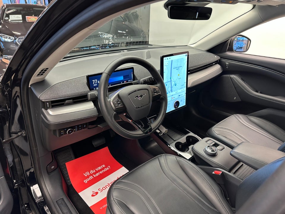 Ford Mustang Mach-E 70 Premium Standard Range 5d