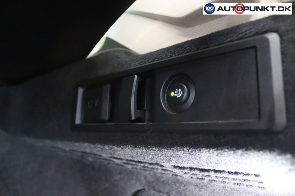 BMW 320d 2,0 Connected xDrive aut. 4d