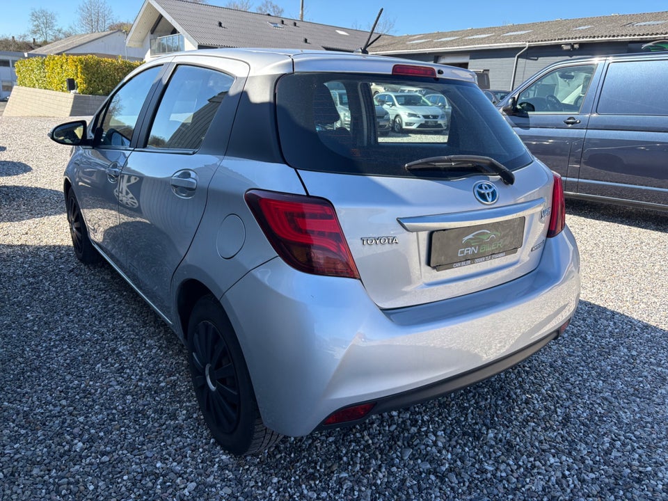 Toyota Yaris 1,5 Hybrid H2 Komfort e-CVT Van 5d