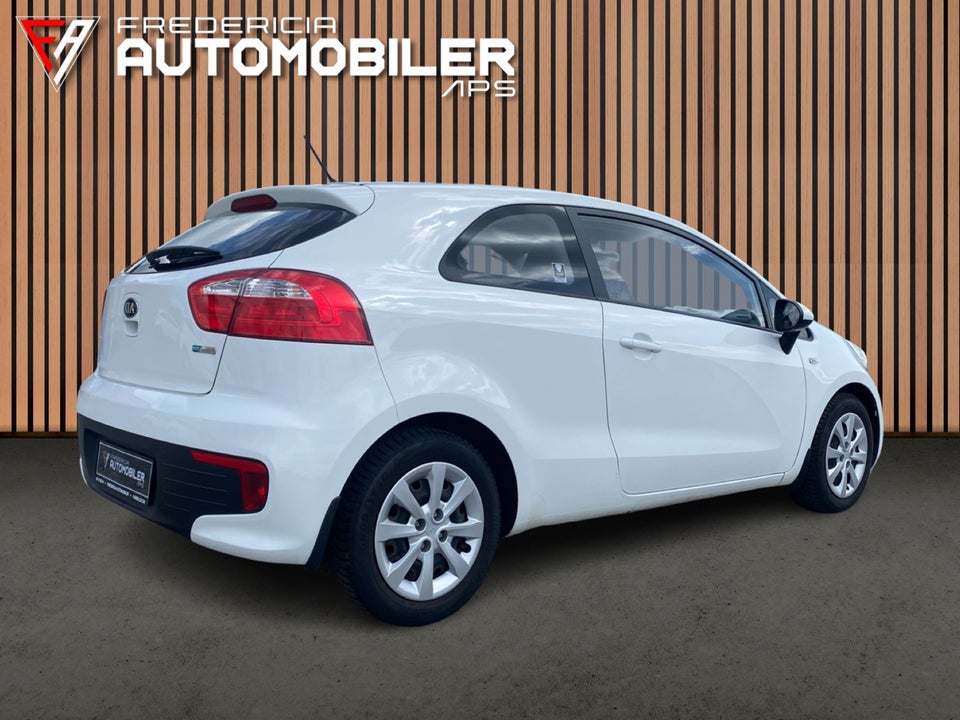 Kia Rio 1,2 CVVT Base 3d