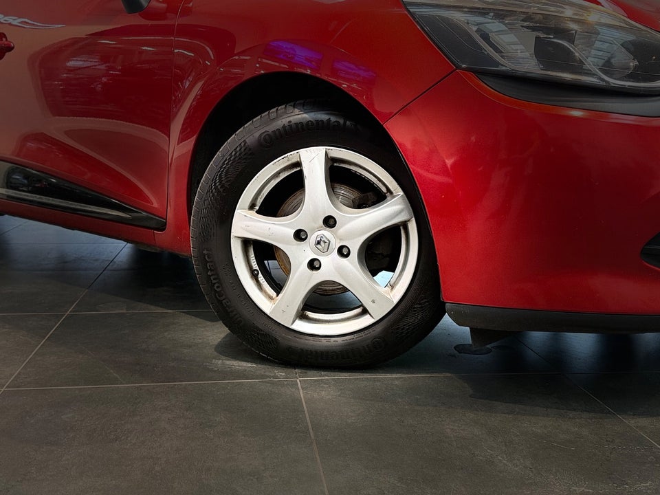 Renault Clio IV 0,9 TCe 90 Expression 5d