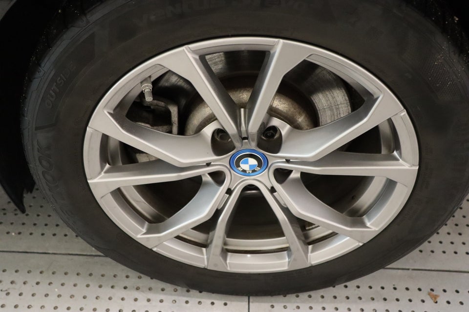 BMW 330e 2,0 Touring Sport Line aut. 5d