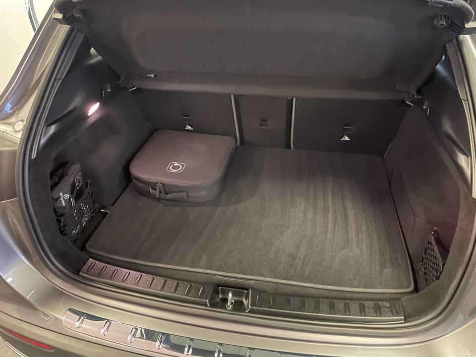 Mercedes EQB250+ Electric Art 5d