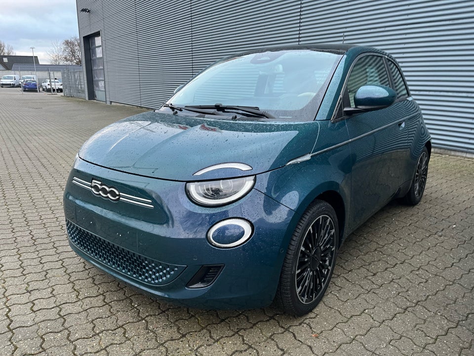 Fiat 500e la Prima Sky 3d