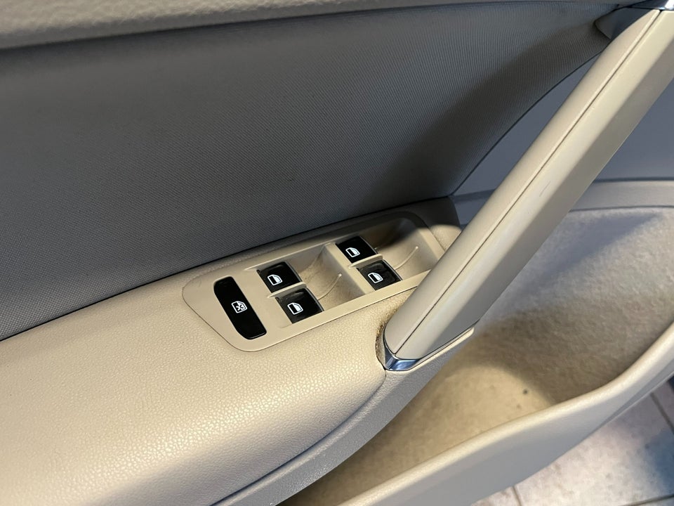 VW Golf VII 1,4 TSi 122 Highline DSG BMT 5d