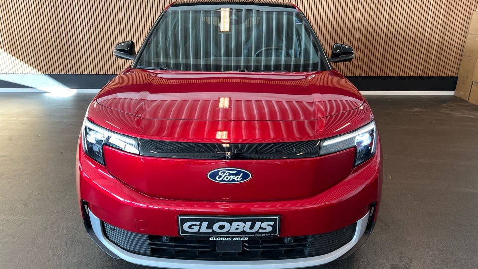 Ford Explorer 77 Premium Extended Range 5d