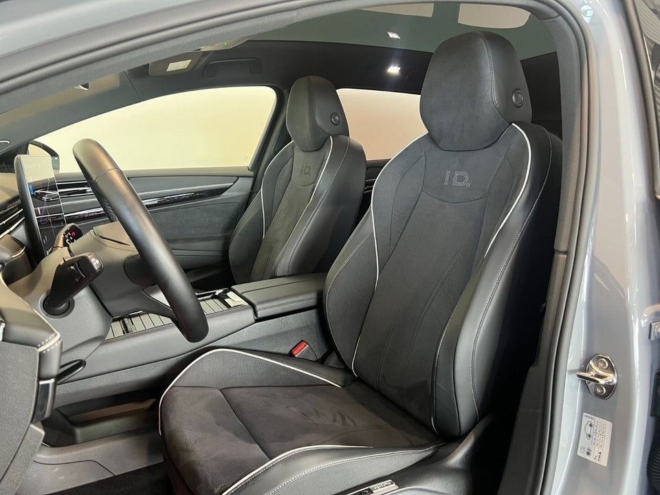 VW ID.7 86 Style S Tourer Van 5d