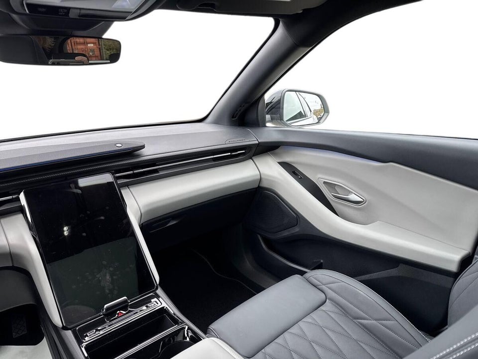 Ford Explorer 79 Premium Extended Range AWD 5d