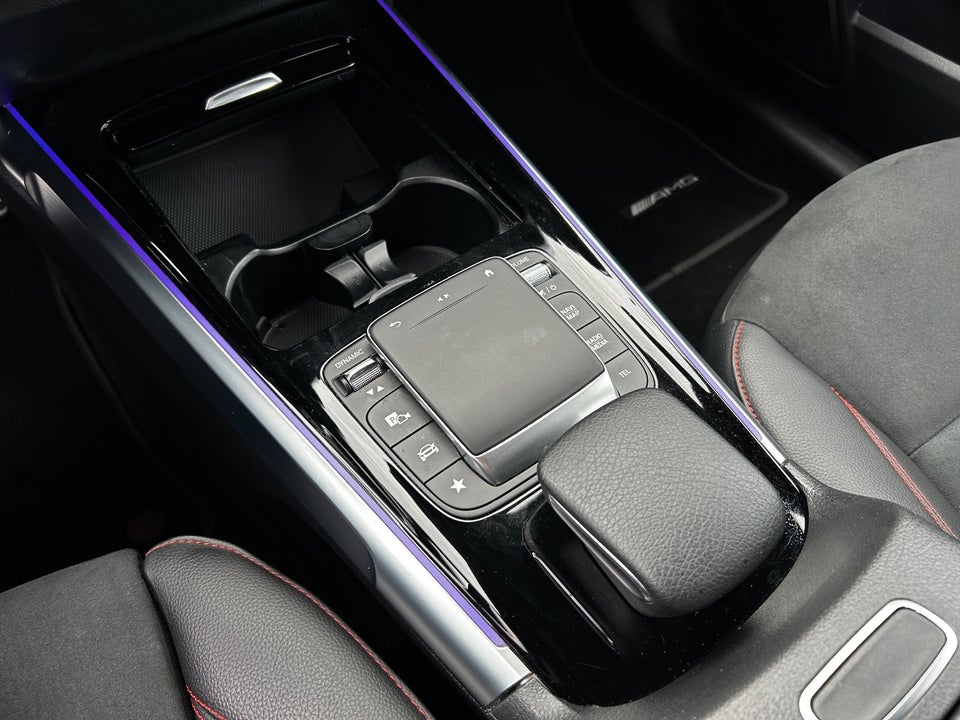 Mercedes EQB250 AMG Line 5d