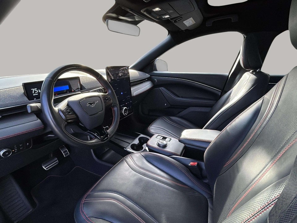 Ford Mustang Mach-E 75 Standard Range AWD 5d