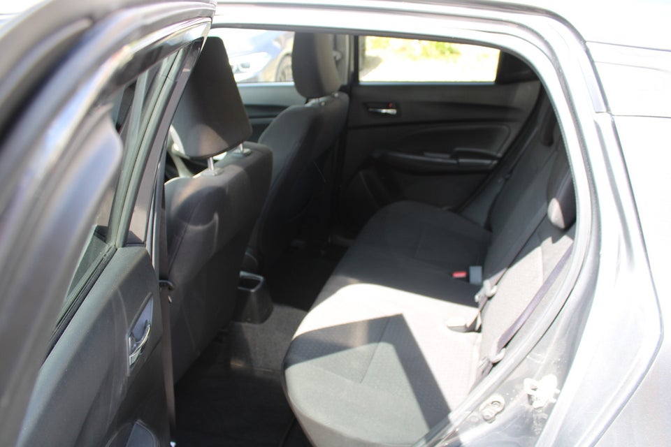 Suzuki Swift 1,0 Boosterjet SHVS Exclusive 5d