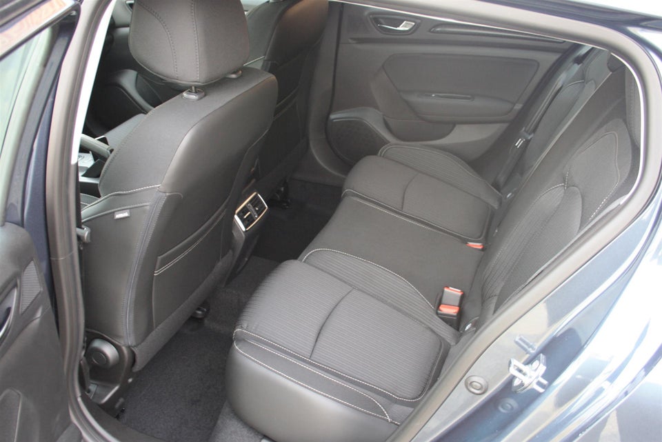 Renault Megane IV 1,5 dCi 110 Zen Sport Tourer EDC 5d