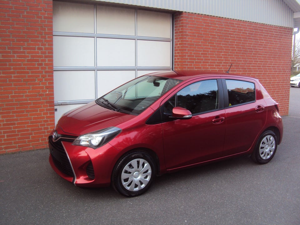 Toyota Yaris 1,0 VVT-i T2 5d