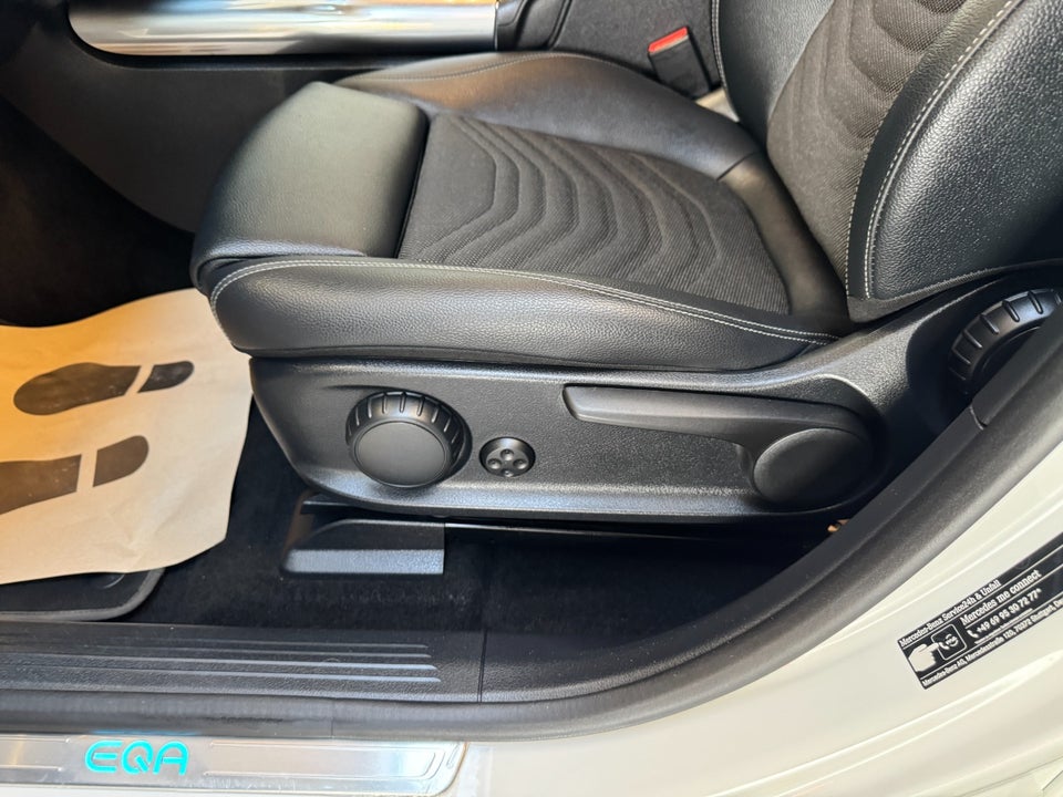 Mercedes EQA250 Progressive 5d