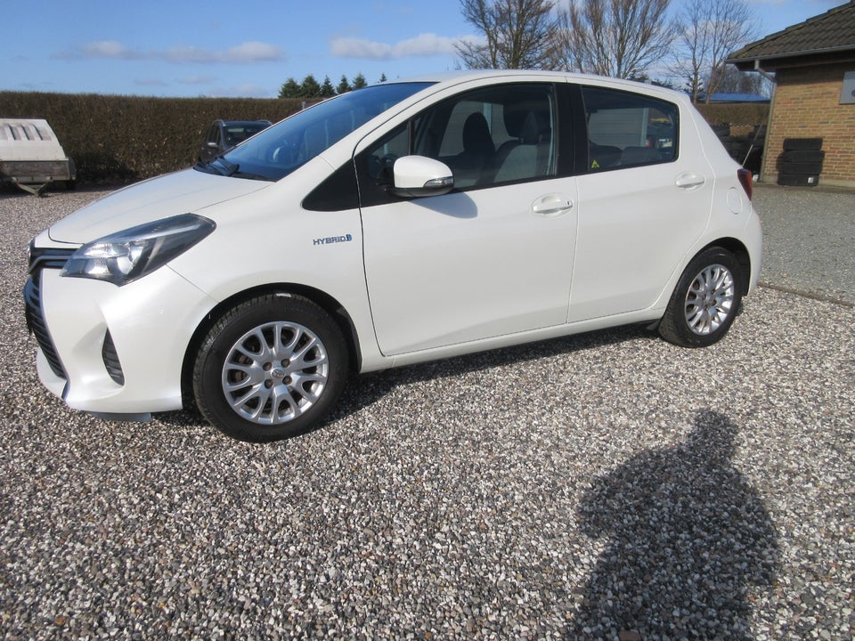 Toyota Yaris 1,5 Hybrid H2 e-CVT 5d