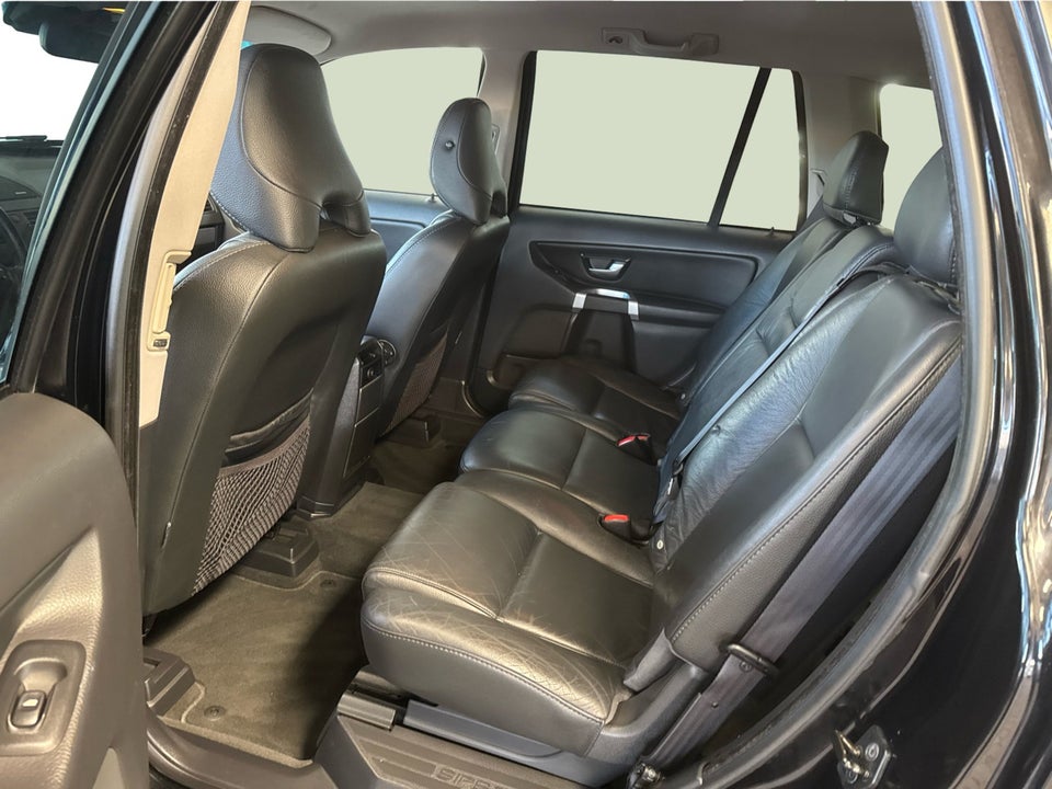Volvo XC90 2,4 D5 185 aut. AWD 5d