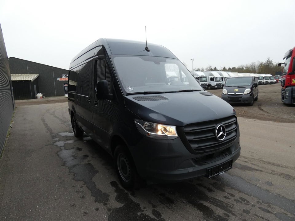 Mercedes Sprinter 317 2,0 CDi A2 Kassevogn aut. RWD