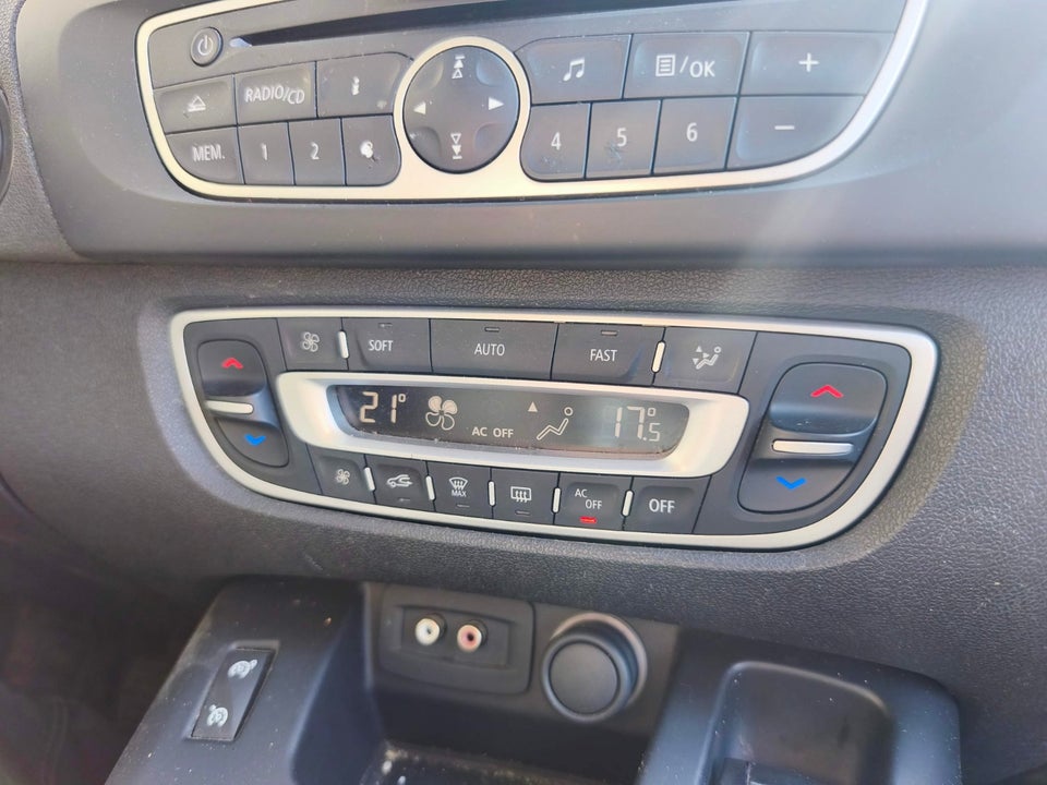 Renault Grand Scenic III 1,9 dCi 130 Dynamique 7prs 5d