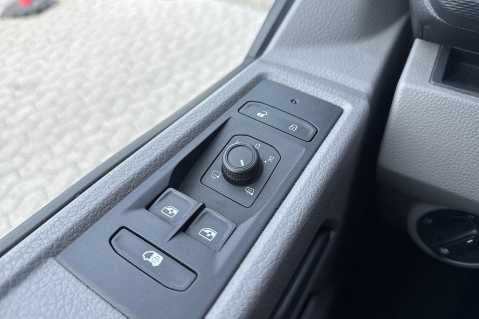 VW Transporter 2,0 TDi 150 Kassevogn DSG lang