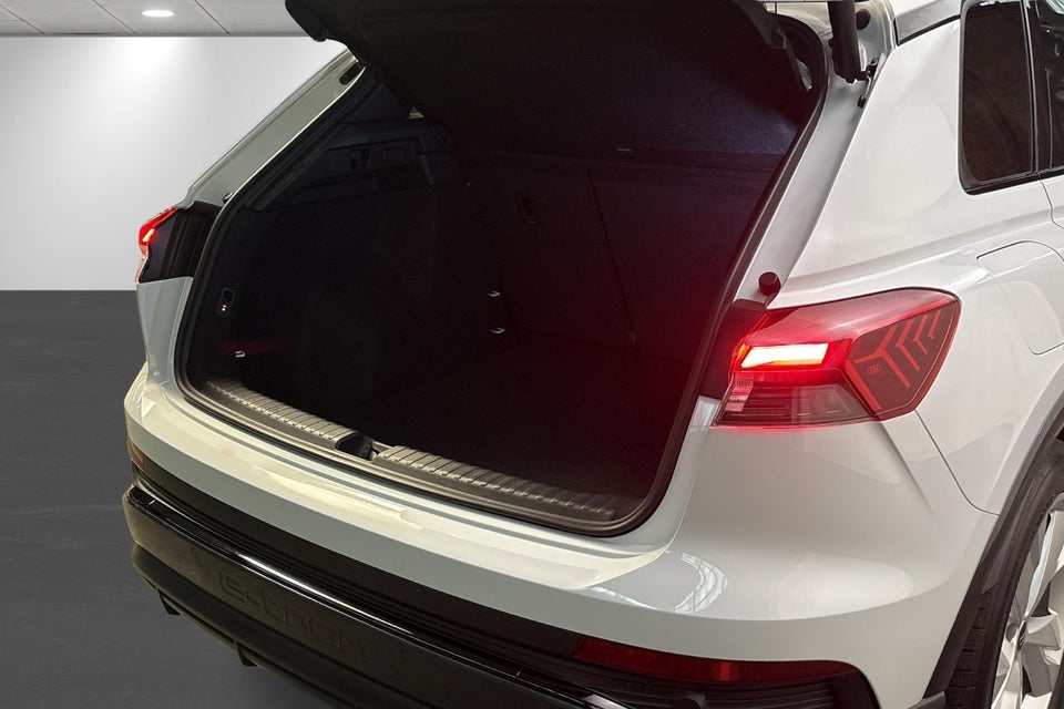 Audi Q4 e-tron 45 Progress 5d