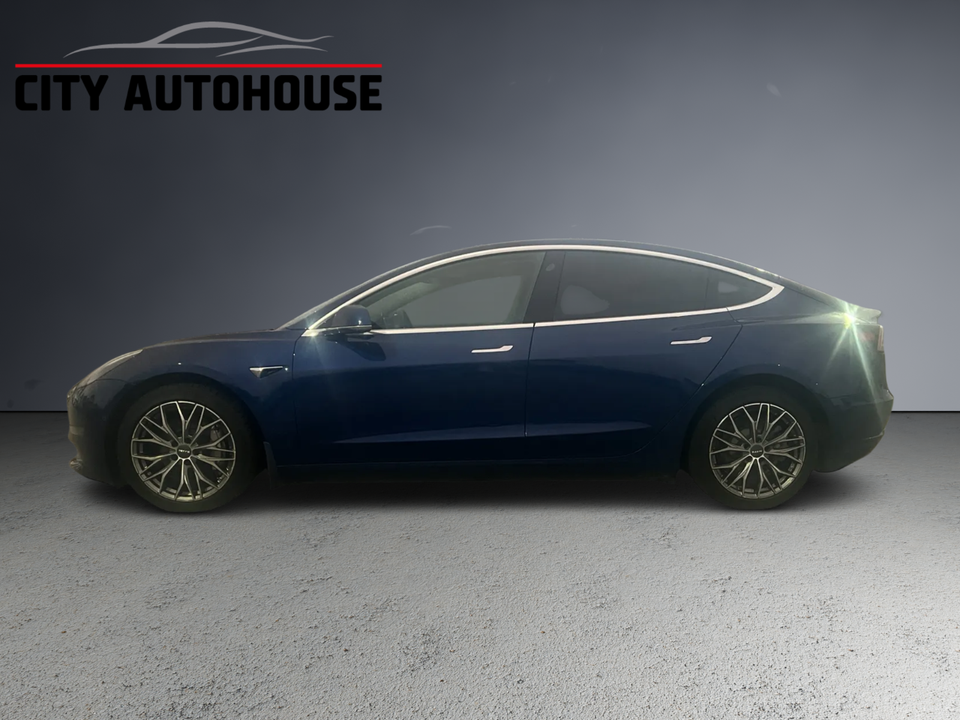 Tesla Model 3 Long Range AWD 4d