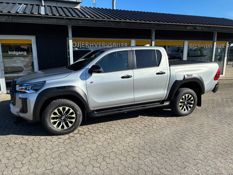 Toyota HiLux 2,8 D GR Sport Db.Kab aut. 4d