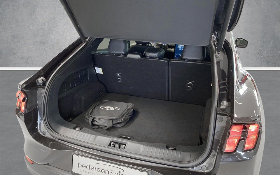 Ford Mustang Mach-E 91 Premium Extended Range AWD 5d