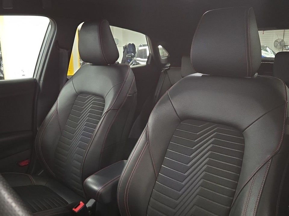 Ford Puma 1,0 EcoBoost mHEV ST-Line X 5d