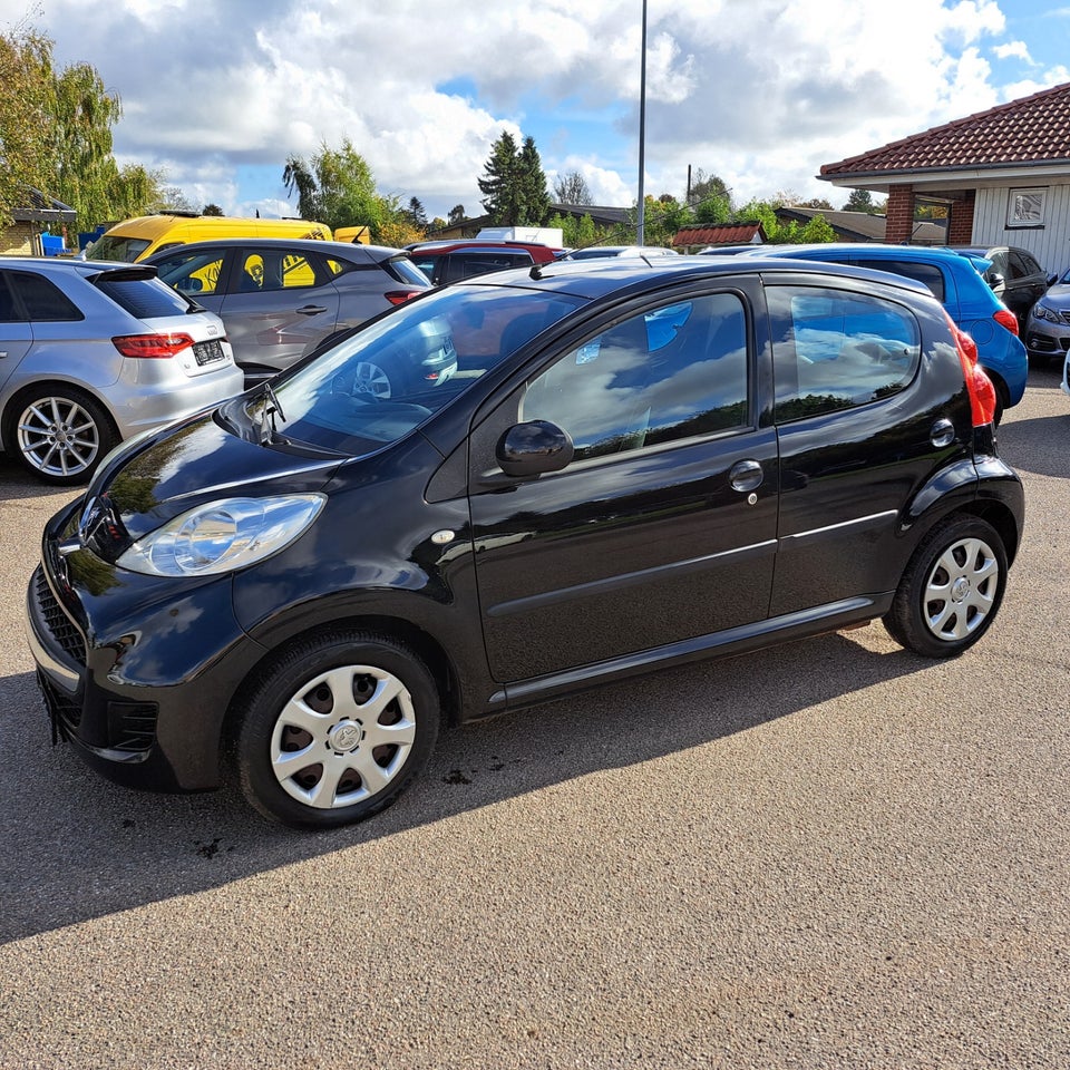 Peugeot 107 1,0 Trendy 5d