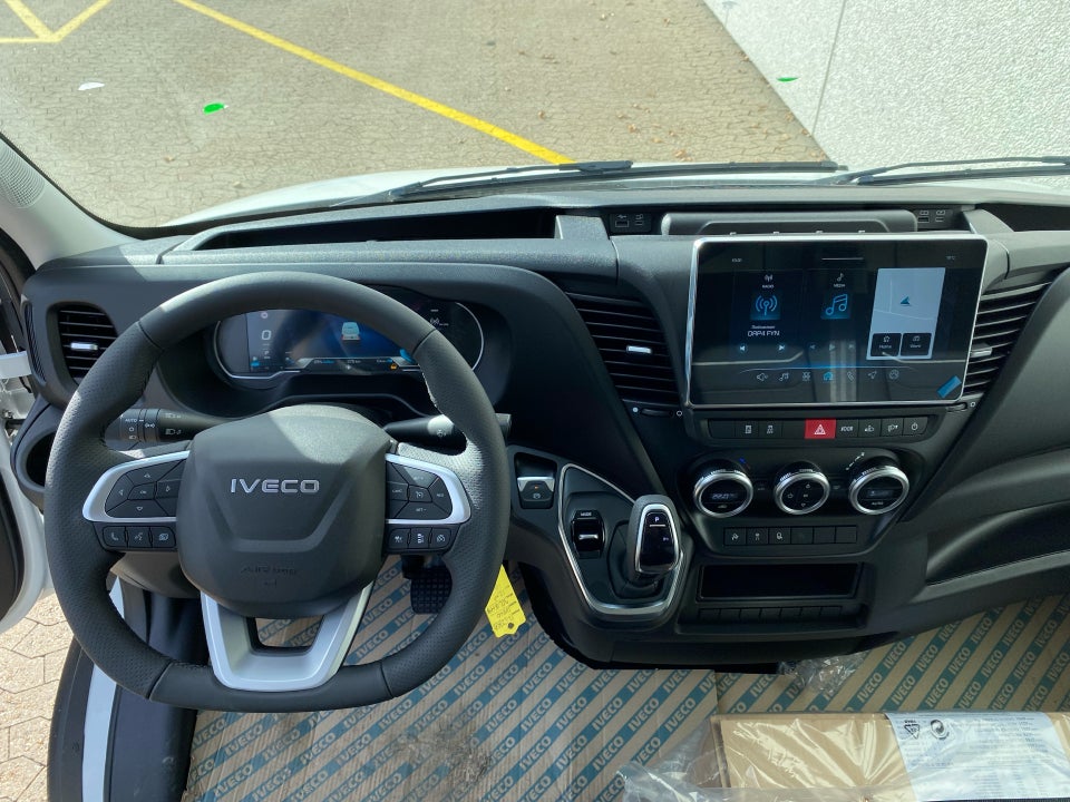 Iveco Daily 3,0 35C18 12m³ Van AG8