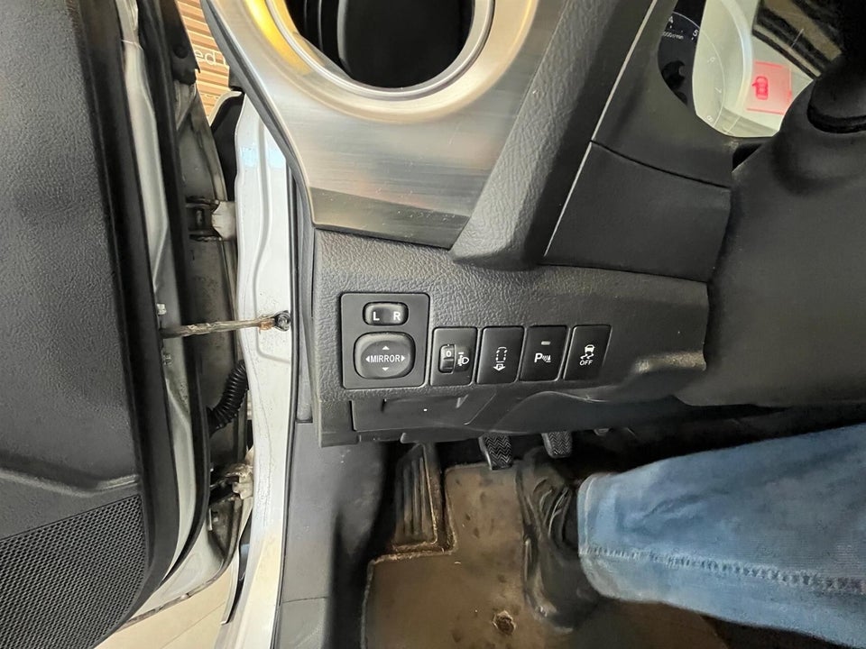 Toyota Auris 1,6 T2+ Touring Sports 5d