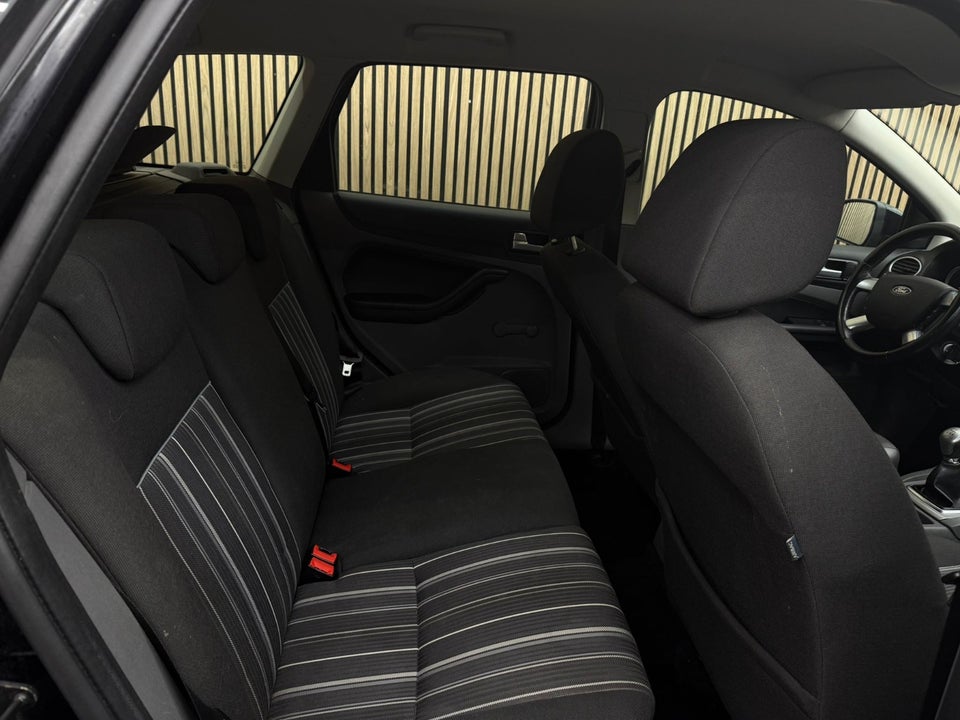 Ford Focus 1,6 TDCi 90 Titanium stc. 5d