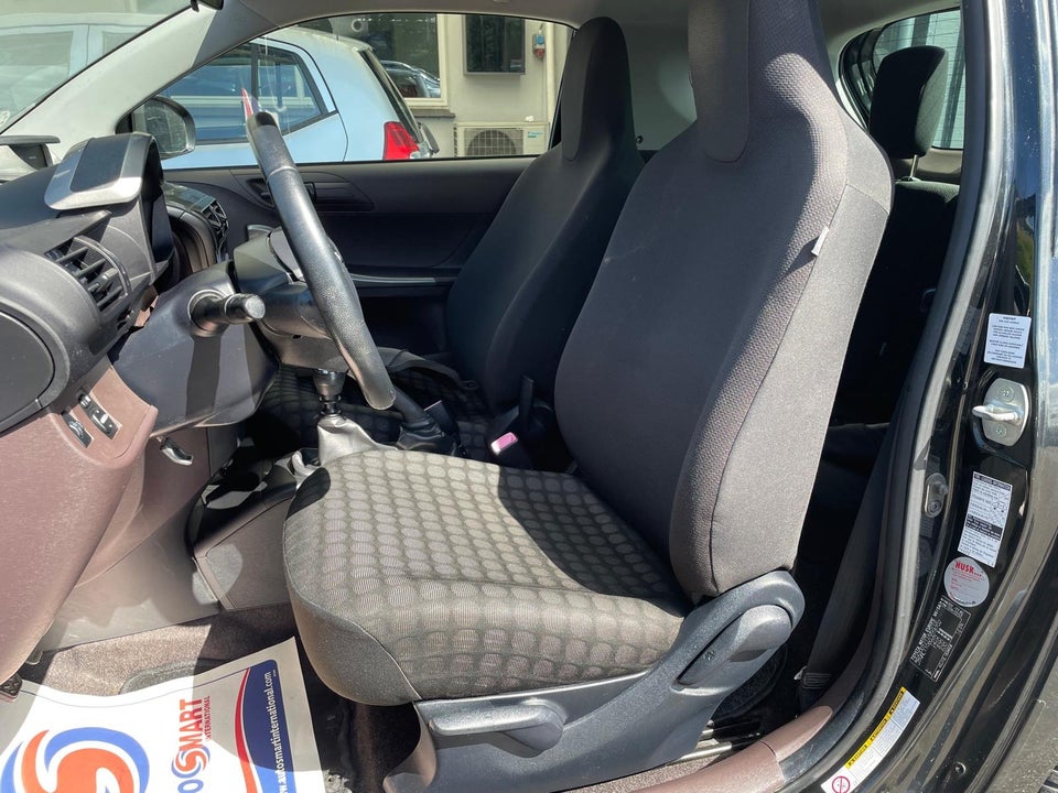 Toyota iQ 1,0 VVT-i Q3 3d