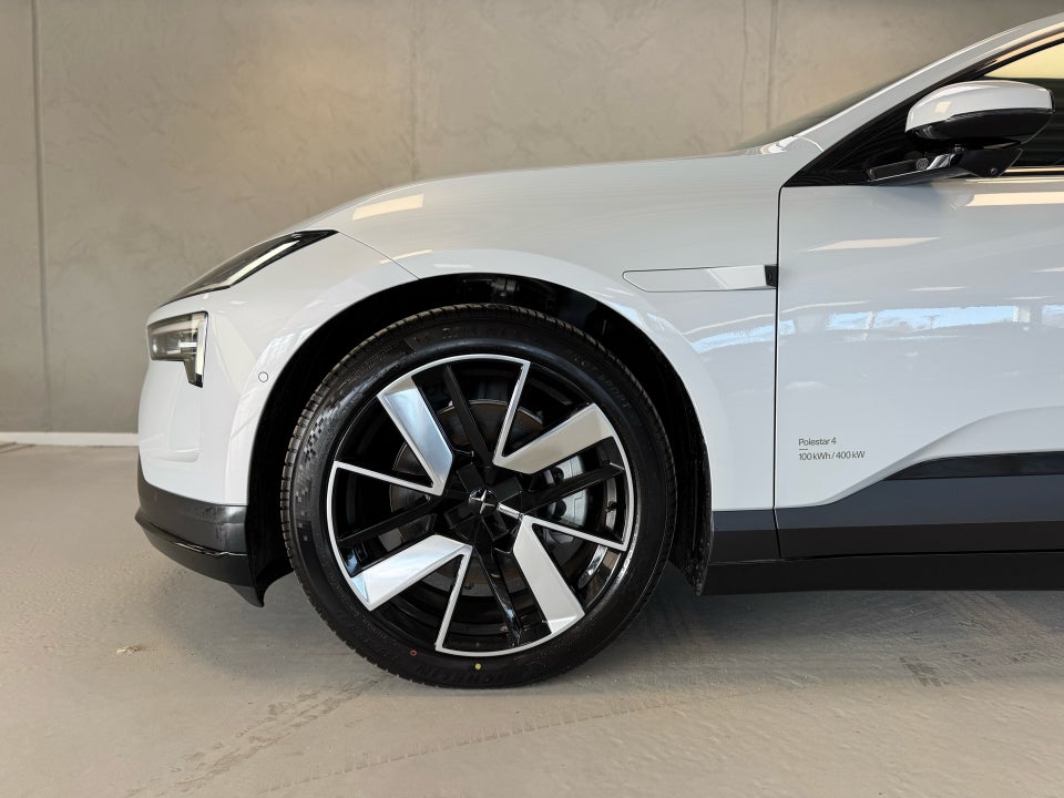 Polestar 4 Long Range AWD 5d