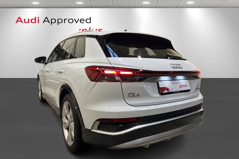 Audi Q4 e-tron 45 S-line 5d