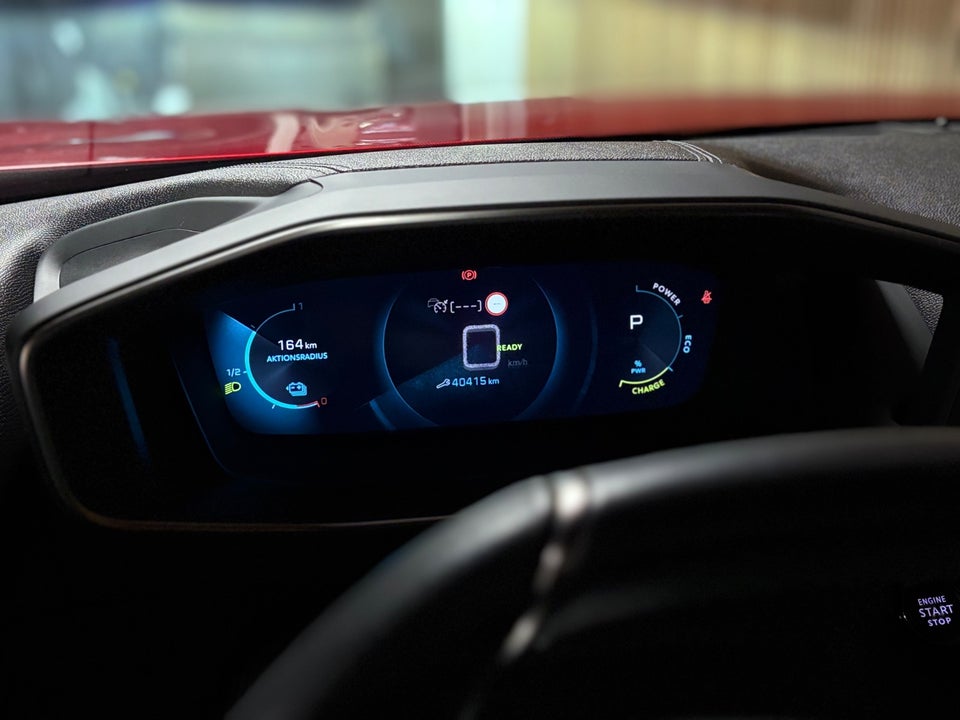 Peugeot e-2008 50 GT Pack 5d