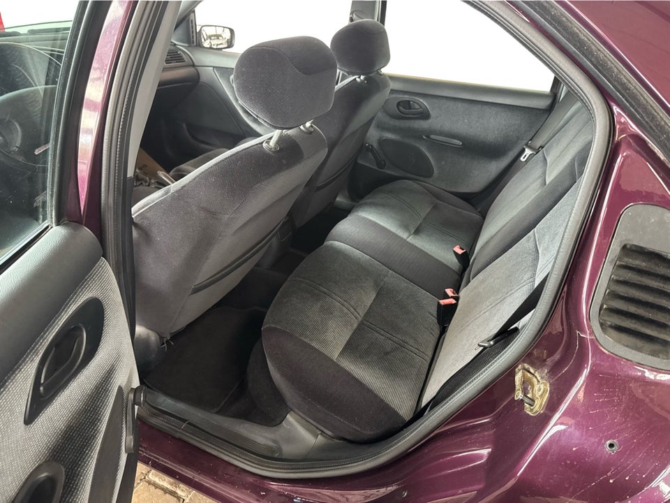 Ford Mondeo 2,5 V6 5d