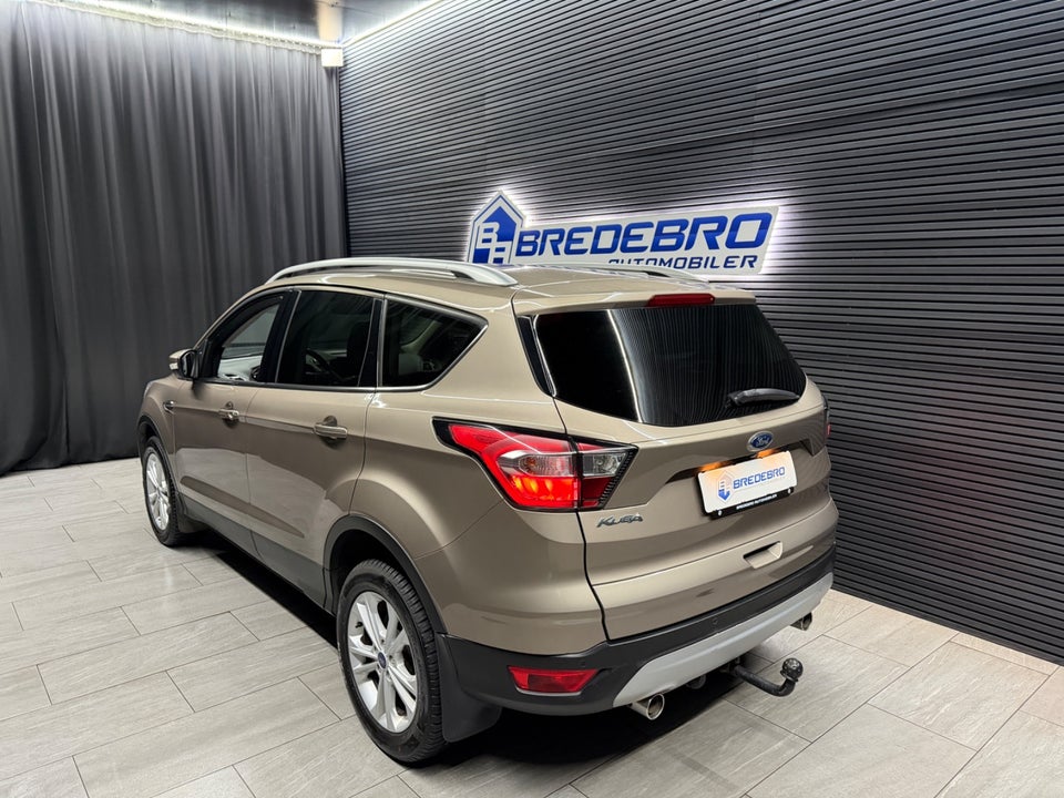 Ford Kuga 2,0 TDCi 120 Titanium aut. 5d