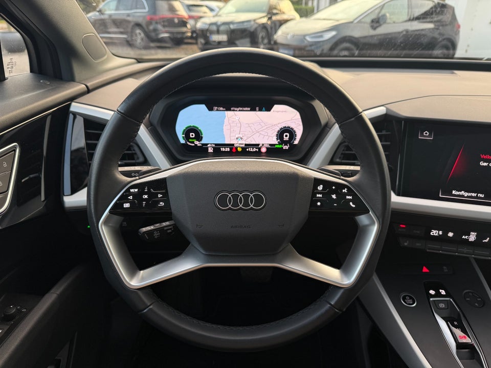 Audi Q4 e-tron 45 quattro 5d