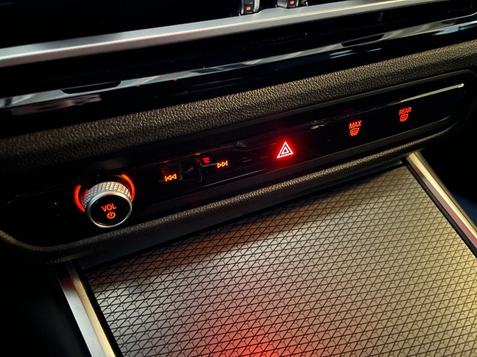 BMW 330e 2,0 Touring M-Sport aut. 5d