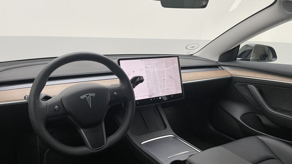 Tesla Model 3 Long Range AWD 4d