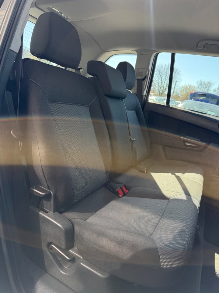 Opel Zafira 1,6 16V Classic 5d