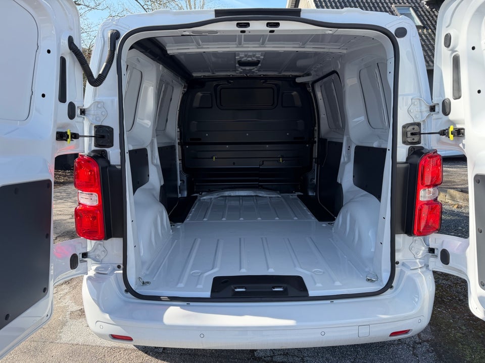 Peugeot e-Expert 50 L2 Premium Van