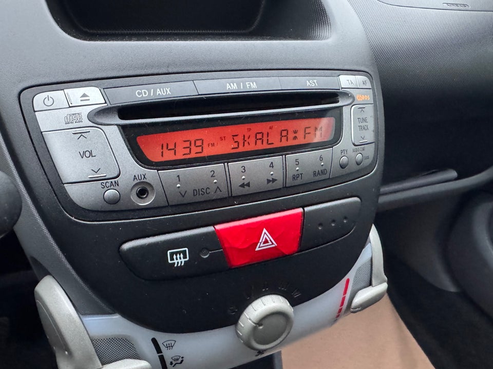 Citroën C1 1,0i  5d