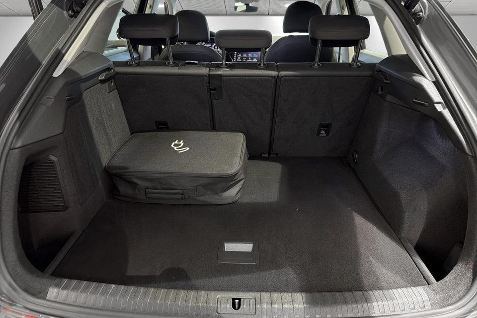 Audi Q3 45 TFSi e Attitude plus S-tr. 5d